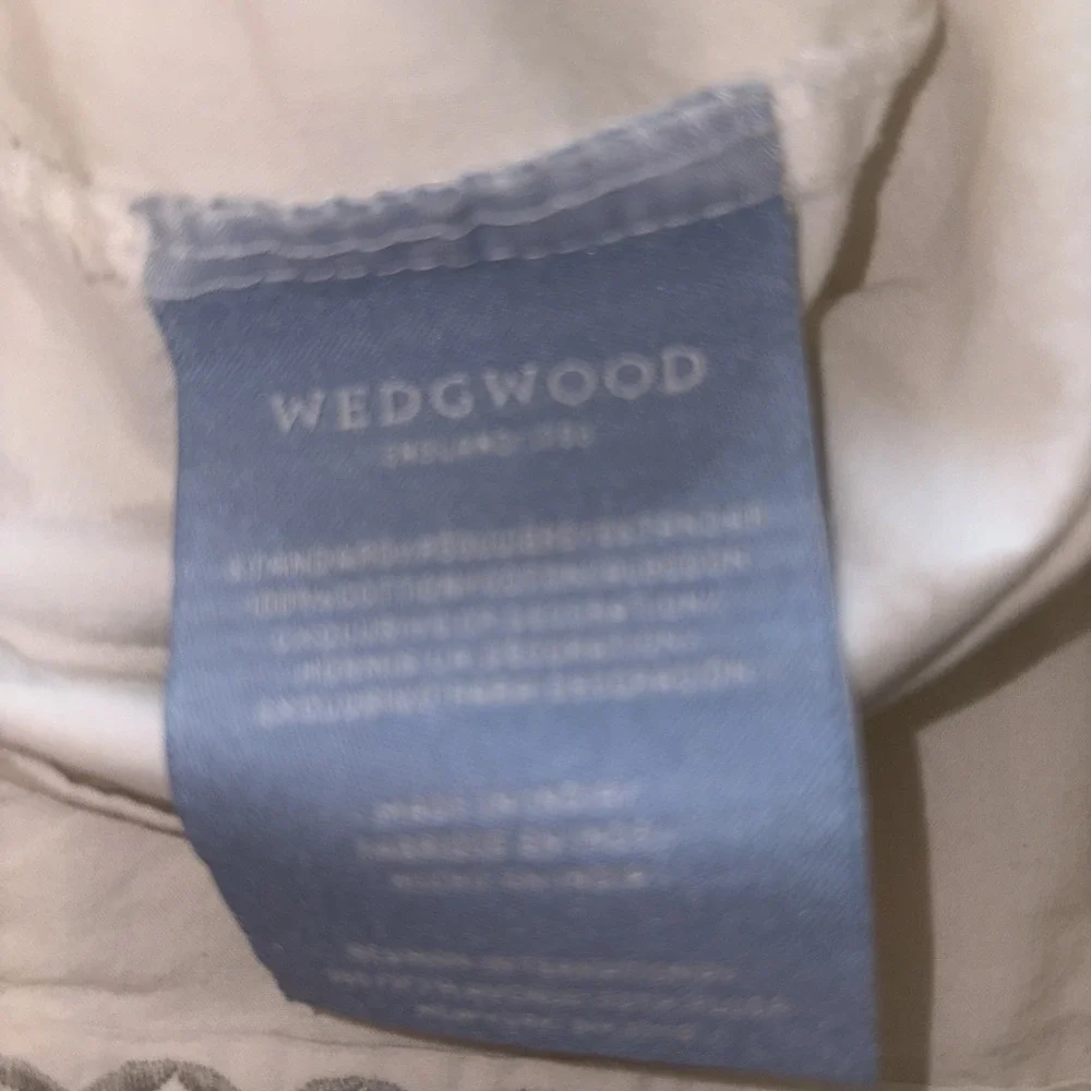 Vintage Wedgwood England 2 Pillow cases Standard‎ Cream Cotton